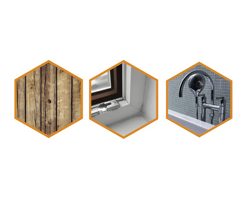 Ilustrace dřevěných panelů, okna a koupelnové armatury