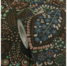 Role tapety s květinovým vzorem