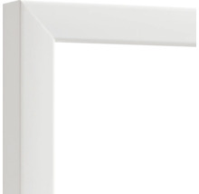 Detail bílého profilu fotorámečku