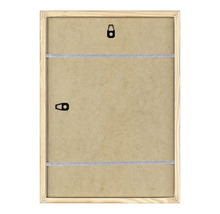 Zadní strana dřevěného rámu obrazu se závěsem