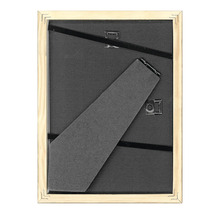 Zadní strana dřevěného rámu na fotografie se stojánkem