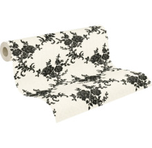 Role tapety s květinovým vzorem