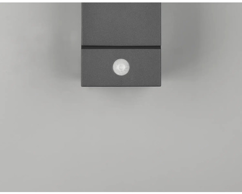 Šedé venkovní světlo s pohybovým senzorem