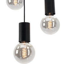 Detail závěsného svítidla se žárovkami