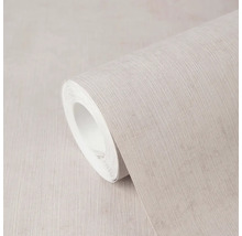 Role vliesové tapety s jemným vertikálním vzorem v béžové barvě.