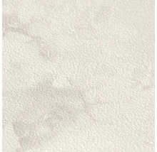 Detailní záběr vliesové tapety s jemnou strukturou omítky a decentním mramorováním.