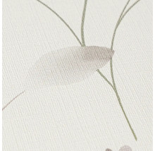 Detailní záběr vliesové tapety se lněnou strukturou a botanickým vzorem zelených stonků a šedých listů.