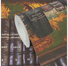 Vliesová tapeta s motivem starožitné knihovny, detailní hřbety knih v retro stylu.