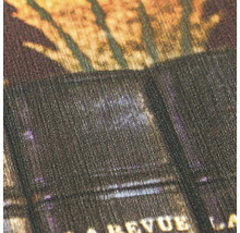 Detailní záběr vliesové tapety s žebrovanou povrchovou strukturou a grafickým vzorem.