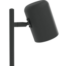 Venkovní reflektor na sloupku pro osvětlení zahrady