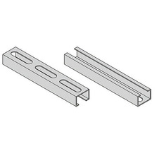 Dvě montážní lišty pro upevnění a nesení instalací