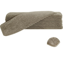 Kobercové stupňové rohože ve stohu