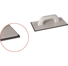 Hladítko s rukojetí a houbovou deskou, 28 x 14 centimetrů, detailní záběr