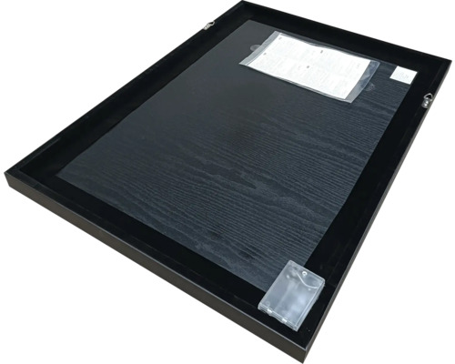 Zadní strana obrazového rámu s dřevěnou strukturou