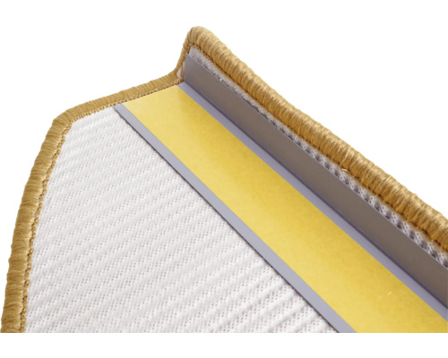 Detail schodového profilu s lepicí páskou