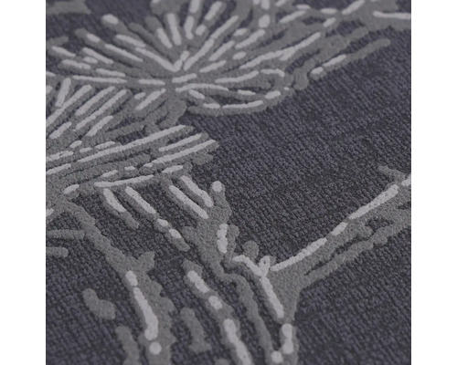 Detail koberce s rostlinným vzorem