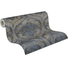 Vliesová tapeta s barokním ornamentálním vzorem v modré a šedé barvě s vintage efektem.