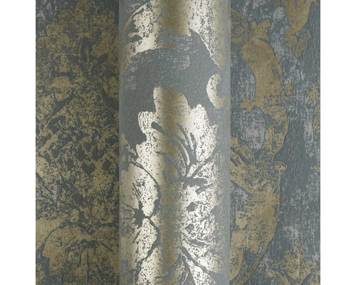 Tapeta s květinovým vzorem na strukturovaném pozadí