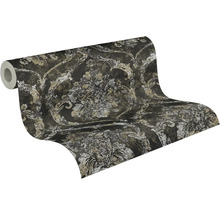 Role vliesové tapety s barokním květinovým vzorem v tmavých a světlých tónech pro dekoraci stěn.