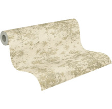 Vliesová tapeta s abstraktním motivem stromů a přírody, částečně rozvinutá.