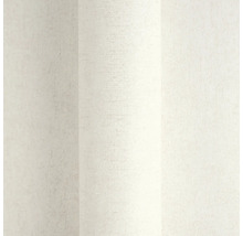 Pruhovaná tapeta v krémové barvě s jemnou texturou.