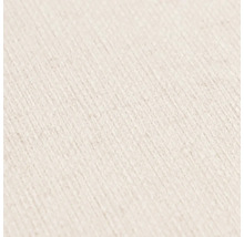 Detail bílé textilní tapety