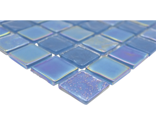 Detail skleněných mozaikových dlaždic