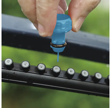 Kapková závlaha se připojuje k rozdělovači