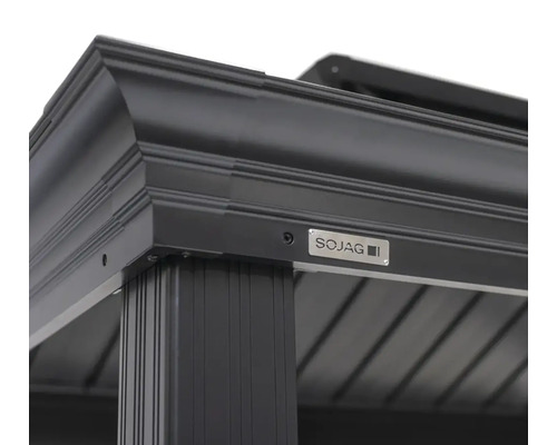 Detailní pohled na altán s logem SOJAG.