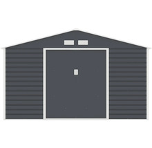 Kovový zahradní domek se sedlovou střechou, posuvnými dveřmi a větracími otvory. Antracitový s bílým lemováním.