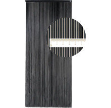 Černý provázkový závěs s detailním záběrem vláken a měřítkem.