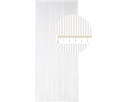 Ozdobný šál z nití s centimetrovou indikací pro měření nití.