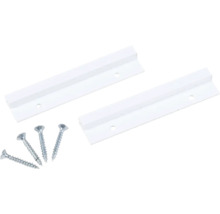 Dvě bílé plastové vodicí lišty se čtyřmi šrouby