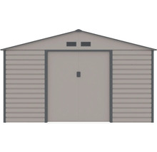 Šedý kovový zahradní domek se sedlovou střechou, dvoukřídlými dveřmi a větracími otvory.
