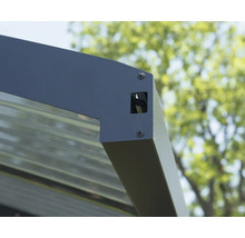 Detail terasového zastřešení se šrouby a vybráním