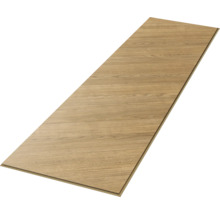 Jednotlivá laminátová lamela s dekorem dubu a strukturovanou kresbou dřeva.