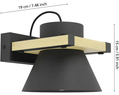 Nástěnné svítidlo z černého kovu a světlého dřeva, kuželové stínidlo, šířka 19 centimetrů, výška 15 centimetrů.