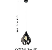 Černé závěsné svítidlo s geometrickým kovovým stínidlem ve tvaru diamantu, výška 110 centimetrů, průměr 20,5 centimetrů.