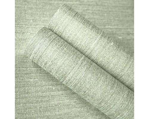 Detailní záběr strukturované tapety se vzhledem lnu a jemnou horizontální texturou.