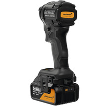 Akumulátorový rázový utahovák DeWalt McLaren Special Edition, 18 Volt, 4 Amperhodiny baterie, černý s McLaren Logo a DeWalt Logo.