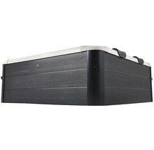 Vířivka MSpa čtvercová s venkovním obložením v dekoru dřeva a opěrkami hlavy.