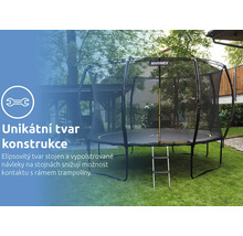 Zahradní trampolína Marimex s ochrannou sítí, žebříkem a eliptickými polstrovanými tyčemi konstrukce na trávníku.