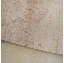 Béžová dlažba s imitací kamene a strukturovaným povrchem.