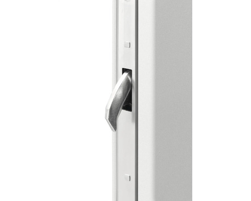 Detailní záběr na vysunutou kovovou hákovou závoru v rámu.