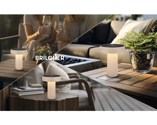 Venkovní stolní LED lampa Briloner na dřevěných stolech v různých zahradních a terasových prostředích, moderní design, bezdrátová.