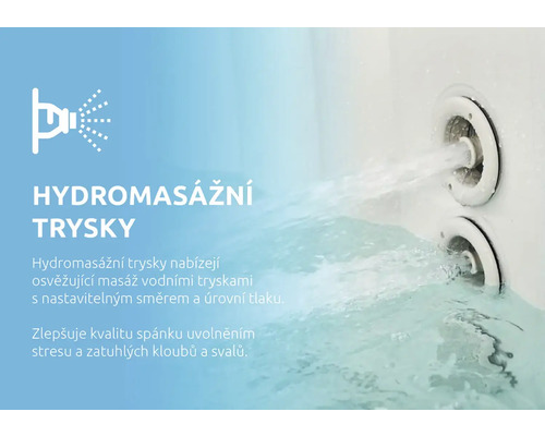Hydromasážní trysky ve vířivé vaně s proudící vodou.