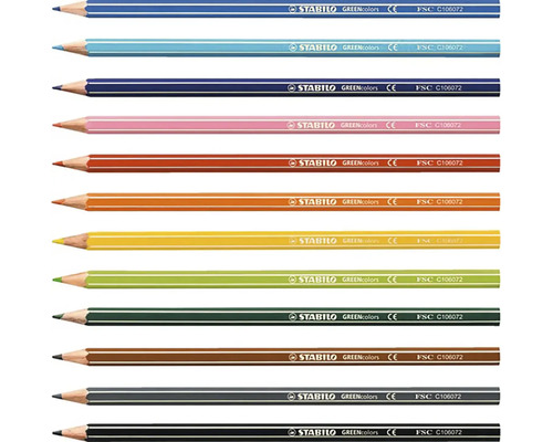 Sada dvanacti barevnych tuzek Stabilo GREENcolors z FSC certifikovaneho dreva s bilymi pruhy.