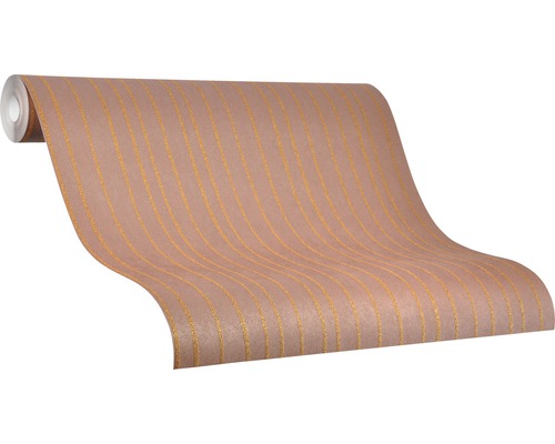 Role tapety s pruhovaným vzorem