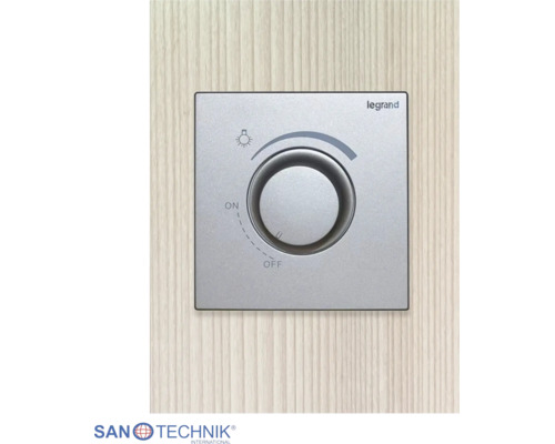 Otočný stmívač Legrand se značkami zapnuto a vypnuto a symbolem světla. Legrand Logo. Sano Technik International Logo.