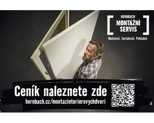 Hornbach Logo, muž nesoucí interiérové dveře a zárubeň, reklama na montážní servis s QR kódem a odkazem na ceník.